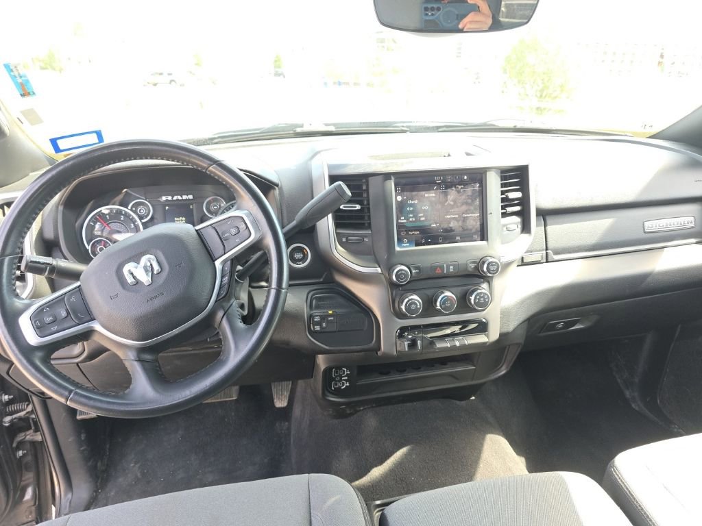 Used 2024 RAM 2500 Big Horn AWD/4WD image 12