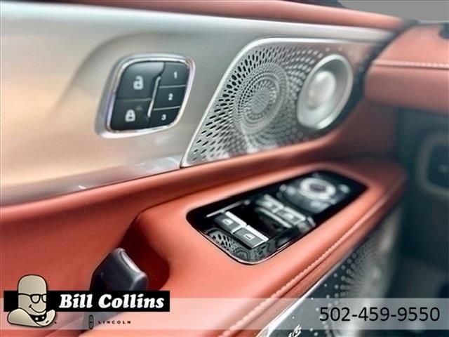 New 2024 Lincoln Nautilus Black Label AWD/4WD image 11