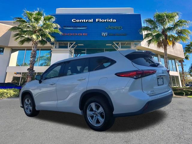 Used 2021 Toyota Highlander L image 7