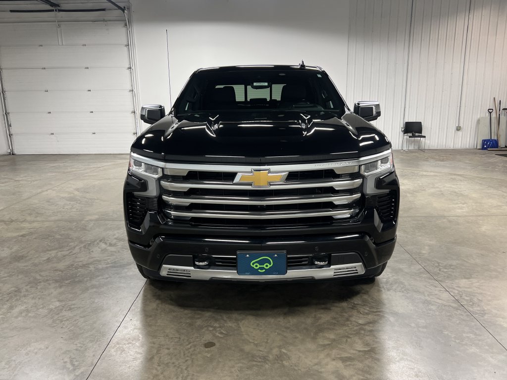 Certified 2024 Chevrolet Silverado 1500 High Country w/ Technology Package AWD/4WD image 4