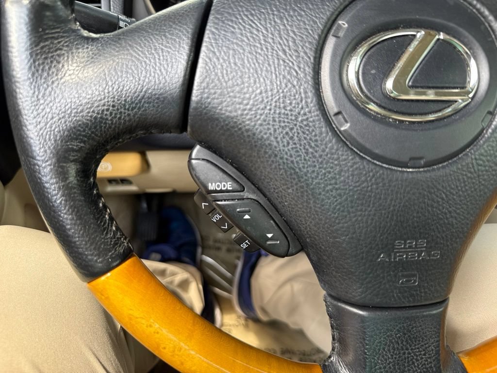 Used 2005 Lexus SC 430 Convertible RWD image 52