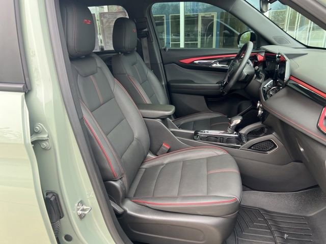 Used 2024 Chevrolet TrailBlazer RS image 24