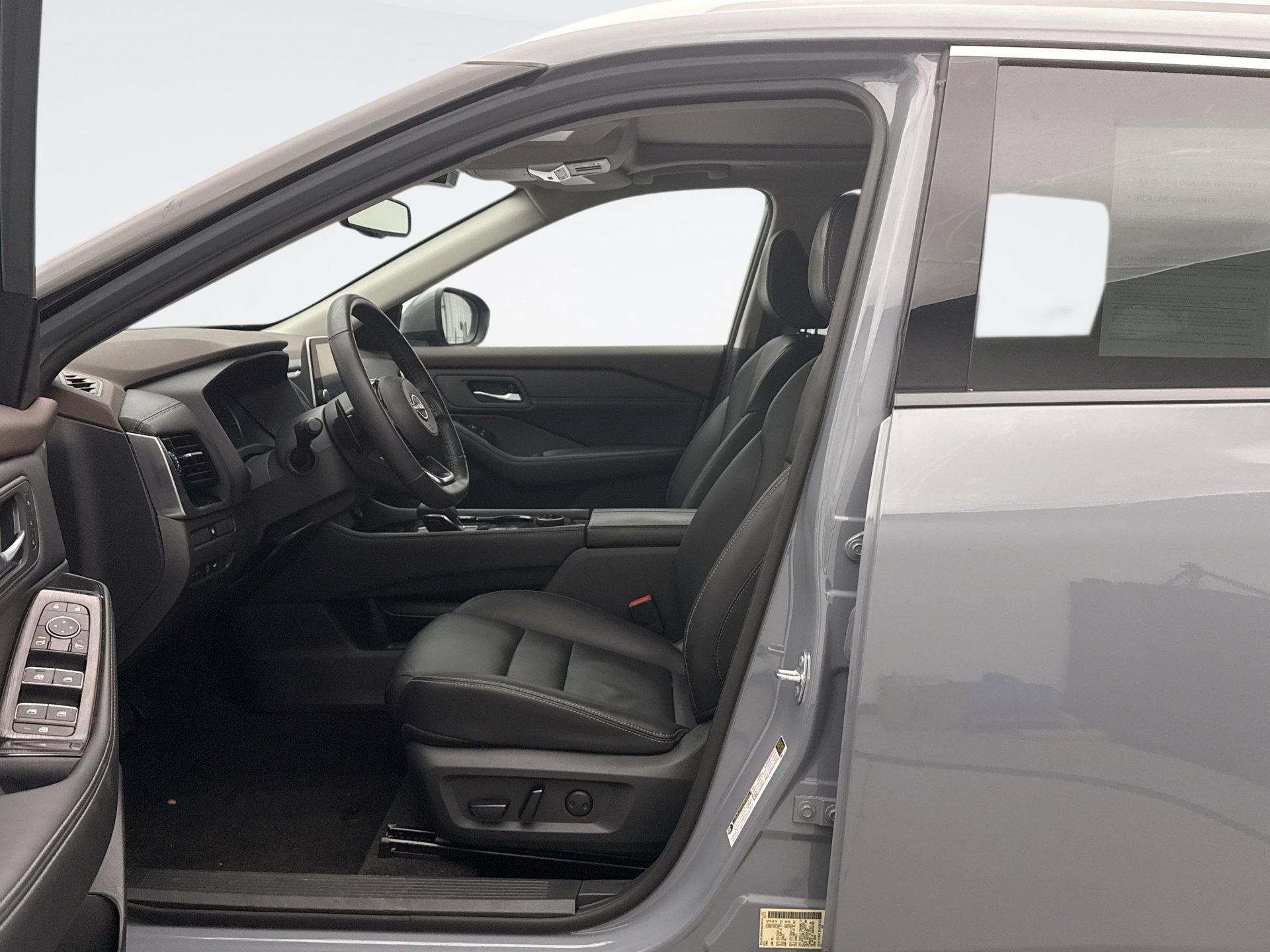 Used 2023 Nissan Rogue SL image 8