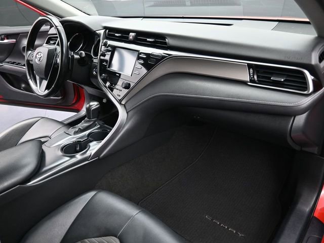 Used 2020 Toyota Camry SE w/ Convenience Package image 14