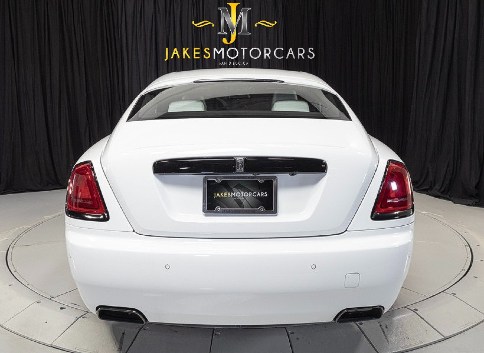 Used 2021 Rolls-Royce Wraith RWD image 9