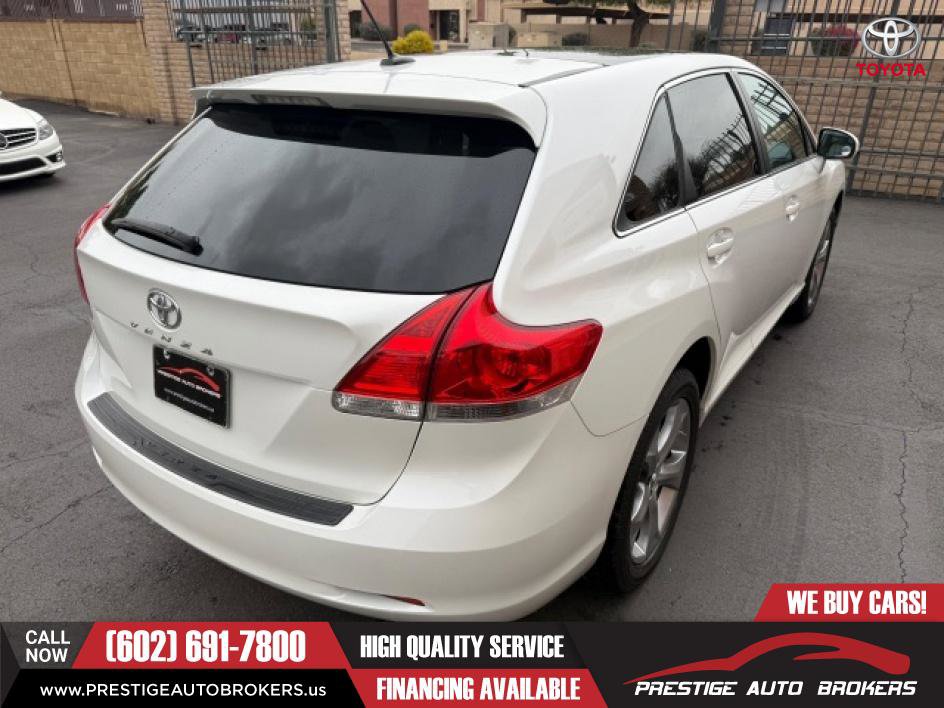 Used 2011 Toyota Venza Limited w/ Leather Pkg FWD image 11