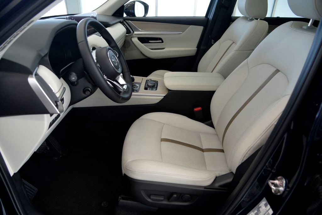 Certified 2026 MAZDA CX-90 3.3 Turbo S w/ Premium Package image 15
