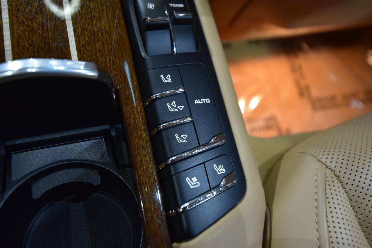 Used 2010 Porsche Panamera Turbo AWD/4WD image 50
