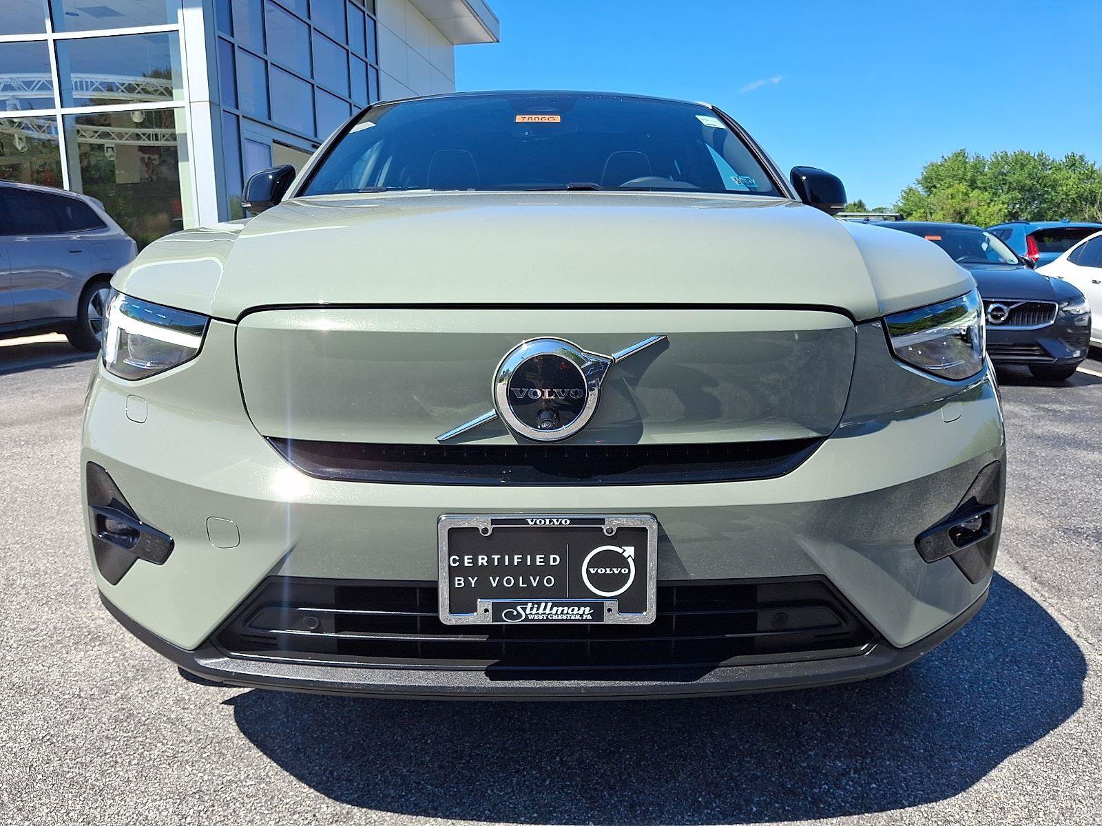 Certified 2023 Volvo C40 P8 Recharge Ultimate w/ Protection Package Premier AWD/4WD image 2