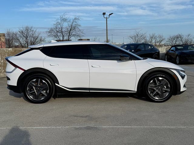 Used 2025 Kia EV6 Light image 7