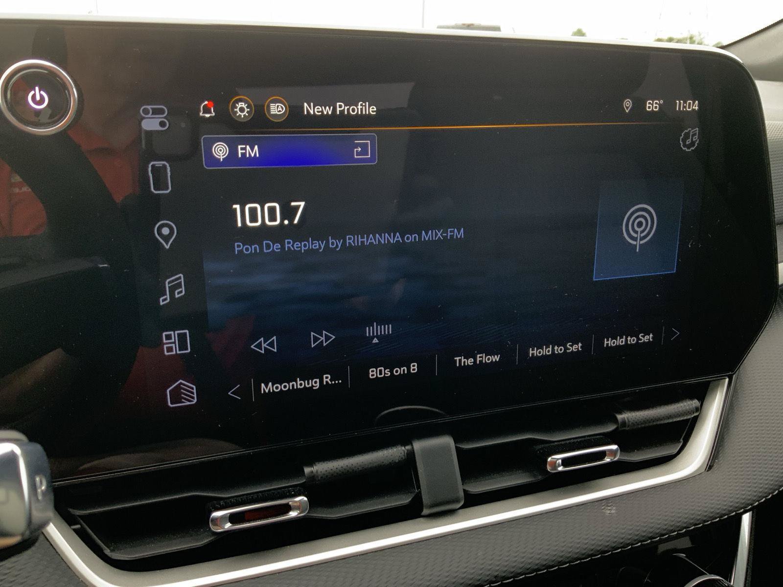 Used 2025 Chevrolet Equinox LT FWD image 40