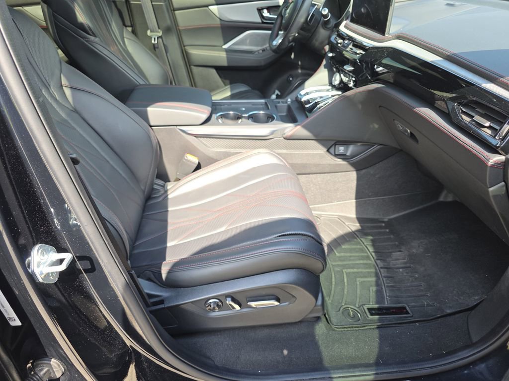 Used 2025 Acura MDX A-Spec AWD/4WD image 15