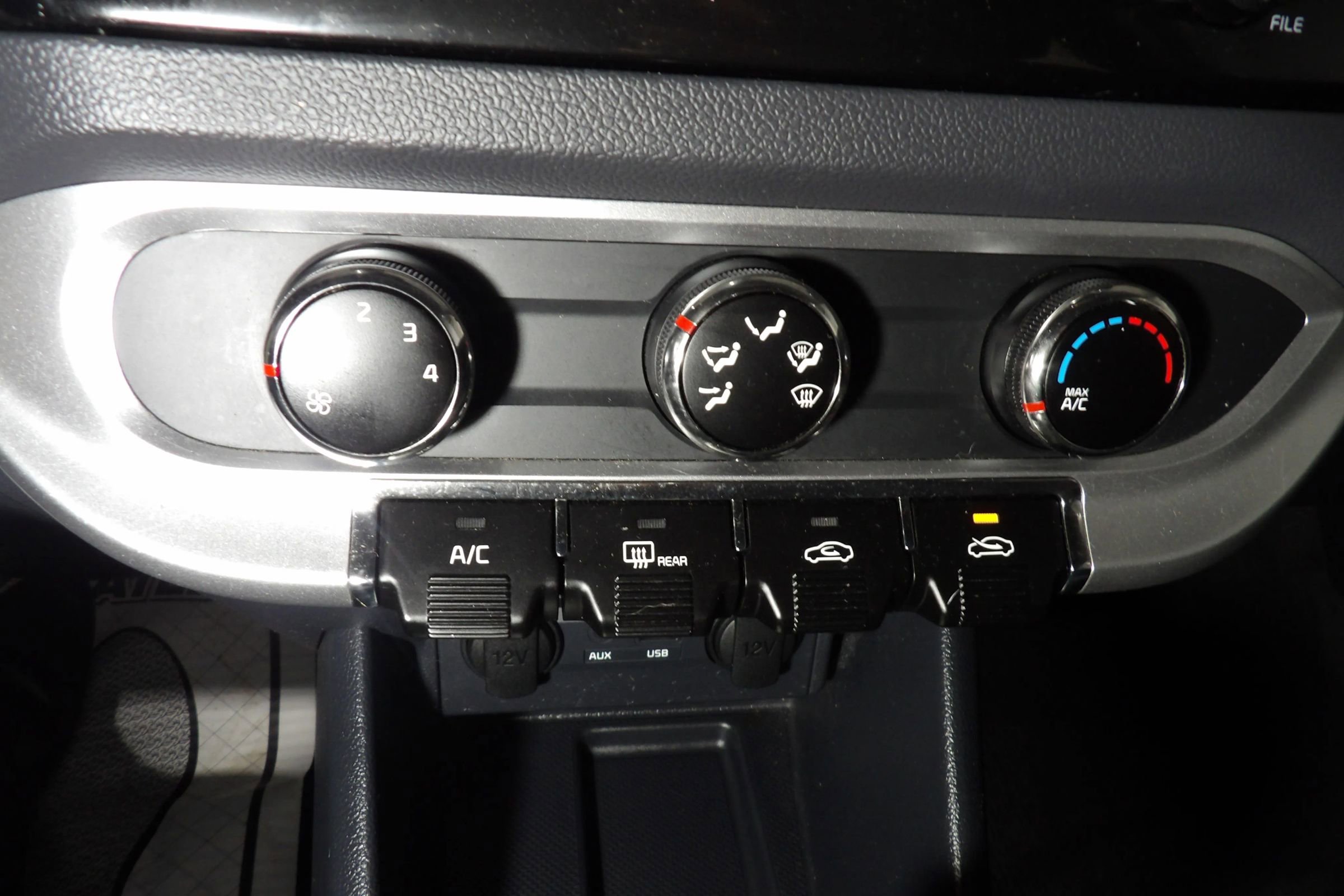 Used 2017 Kia Rio LX w/ Power Package FWD image 11