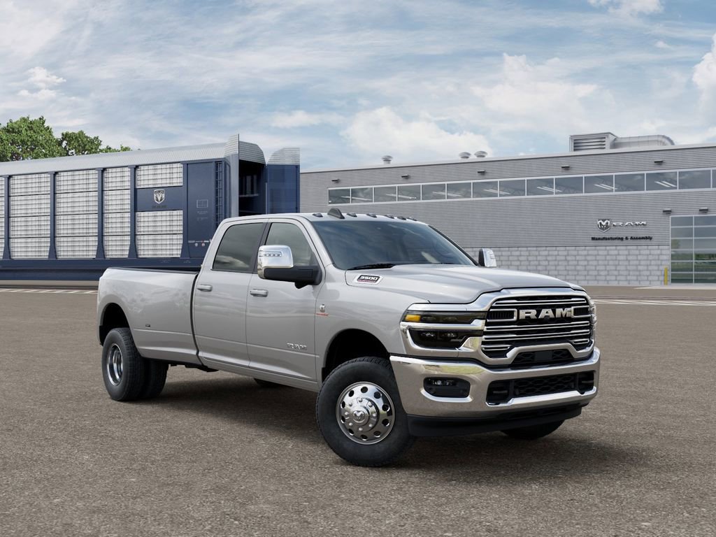 New 2026 RAM 3500 Laramie w/ Towing Technology Group image 5