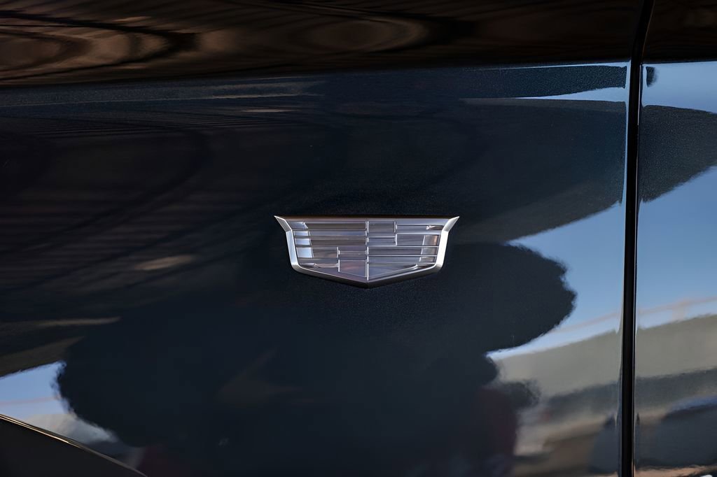 Used 2022 Cadillac XT6 Sport image 11