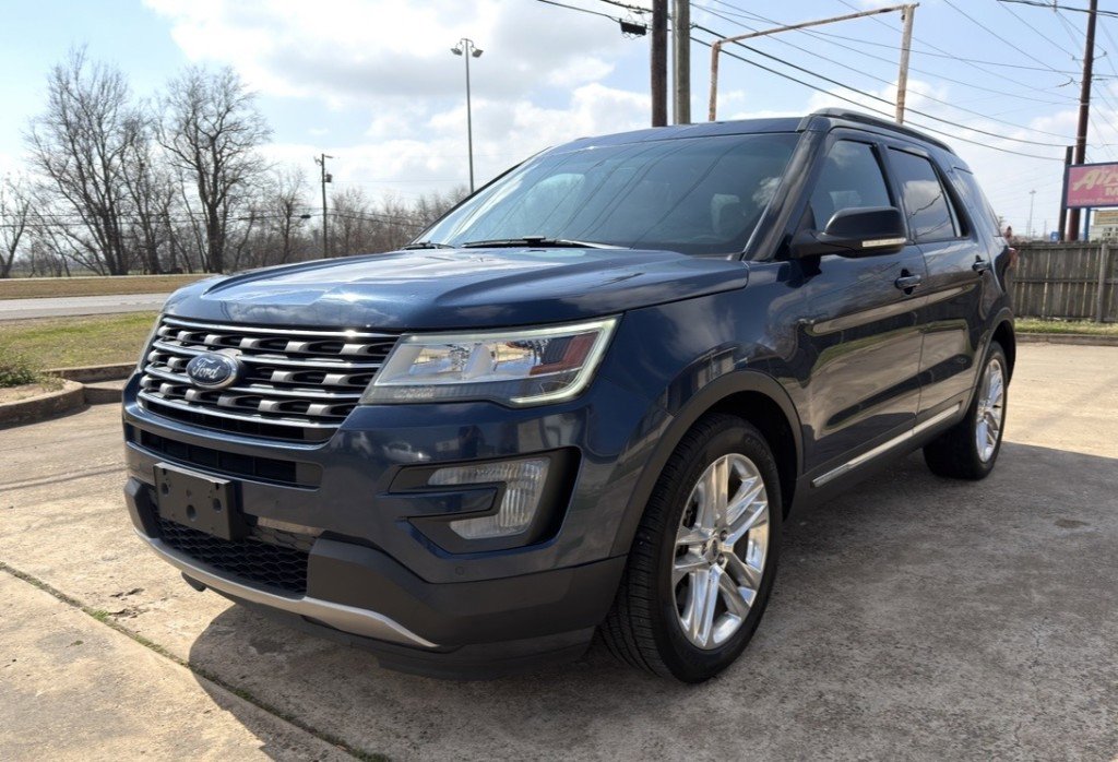 Used 2017 Ford Explorer XLT w/ Equipment Group 202A