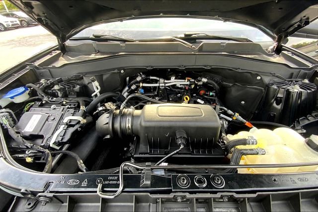 Used 2022 Ford Explorer XLT image 25