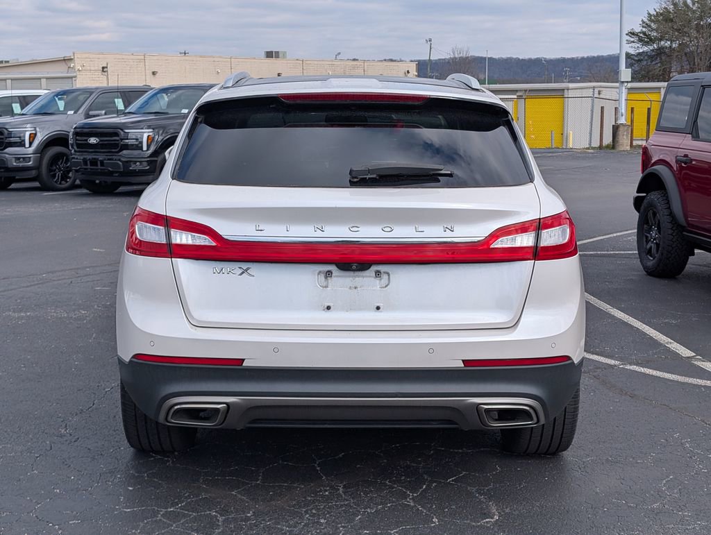 Used 2018 Lincoln MKX Reserve w/ Driver Assistance Package image 6