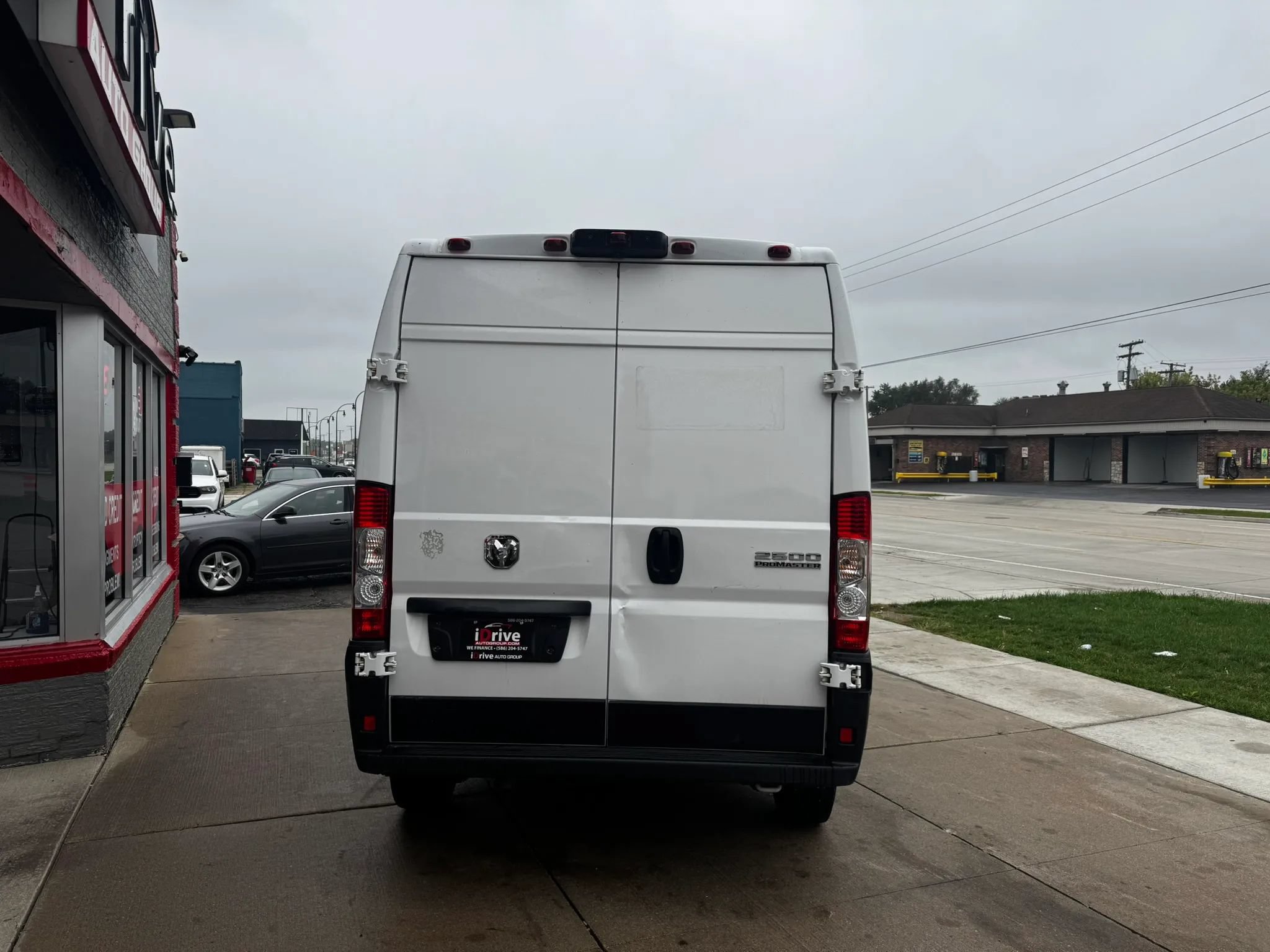 Used 2025 RAM ProMaster 2500 w/ Convenience Group FWD image 4