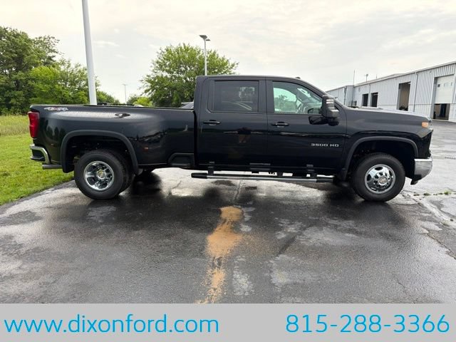 Used 2026 Chevrolet Silverado 3500 LT w/ All Star Edition AWD/4WD image 7