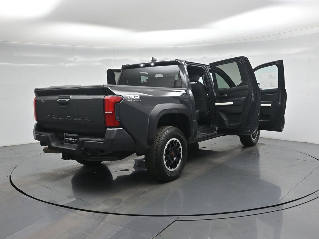 Used 2024 Toyota Tacoma TRD Off-Road image 6