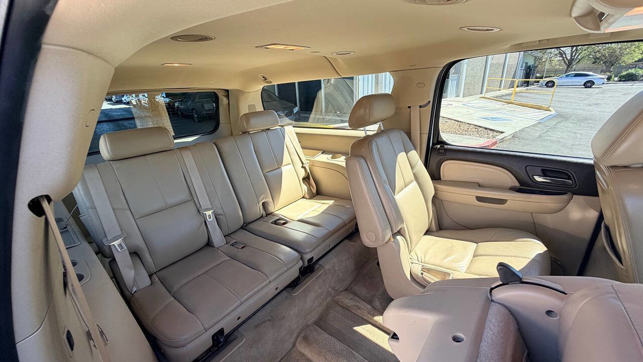 Used 2007 GMC Yukon XL Denali image 22