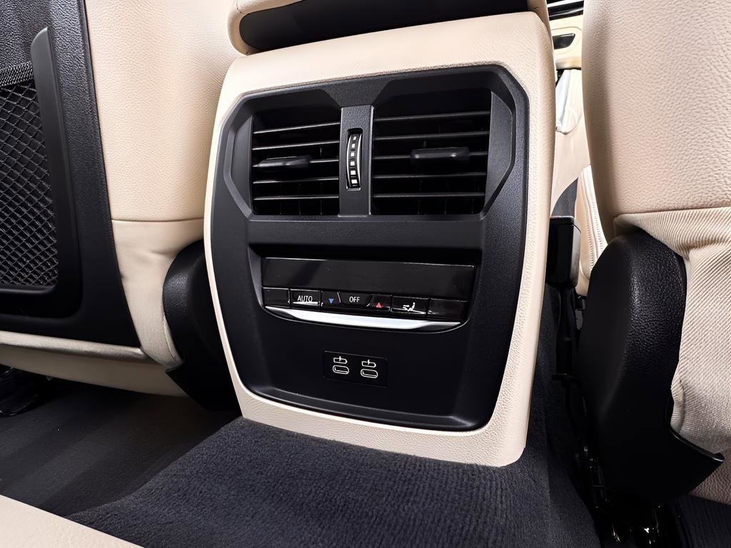 Used 2023 BMW i4 eDrive40 w/ M Sport Package image 15