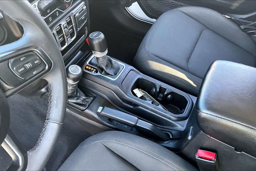 Used 2023 Jeep Gladiator Sport AWD/4WD image 18
