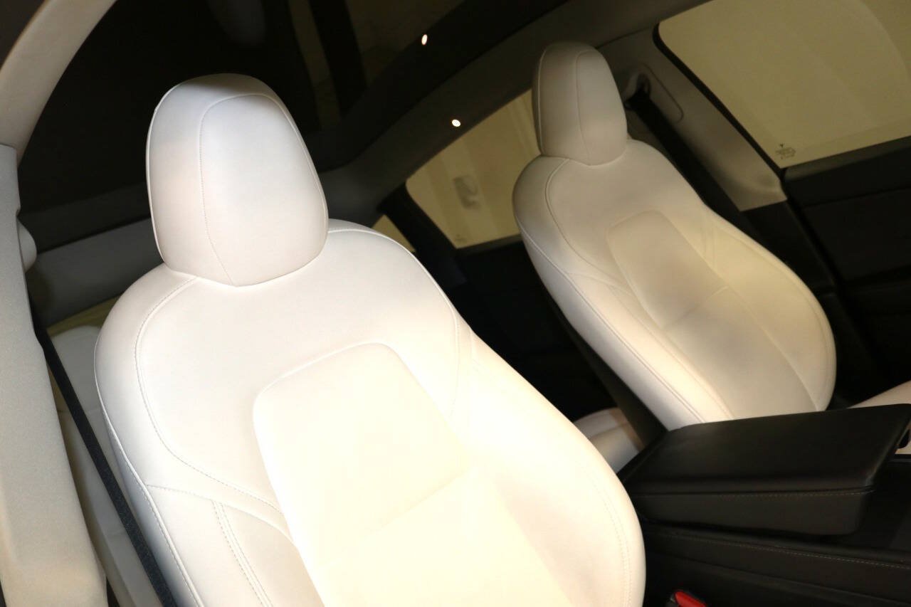 Used 2023 Tesla Model Y Long Range AWD/4WD image 78