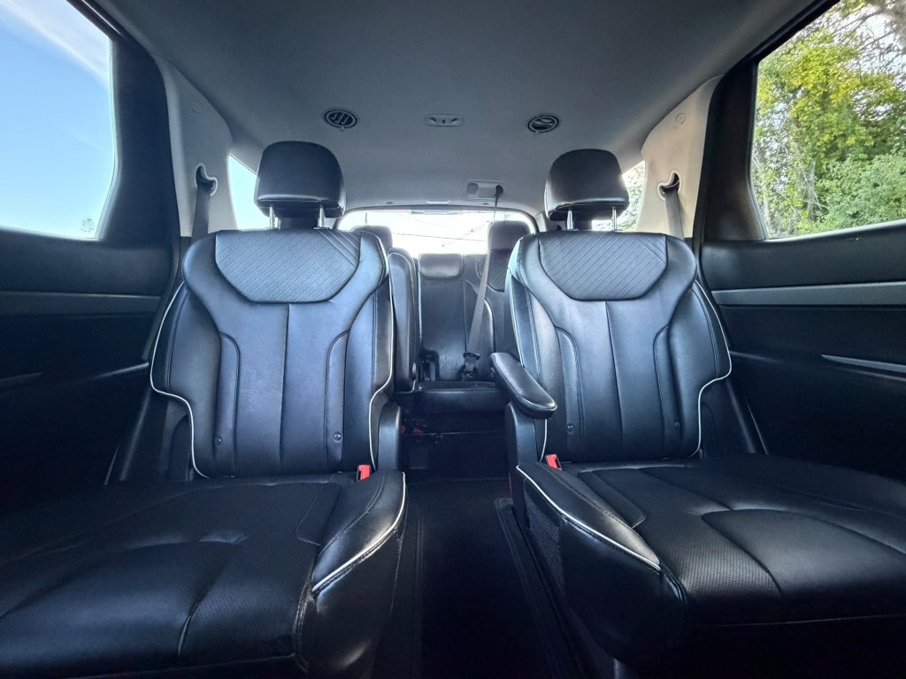 Used 2025 Hyundai Palisade SEL FWD image 18