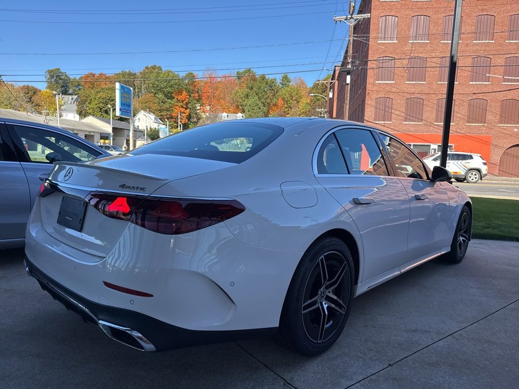 New 2026 Mercedes-Benz E 350 4MATIC Sedan image 8