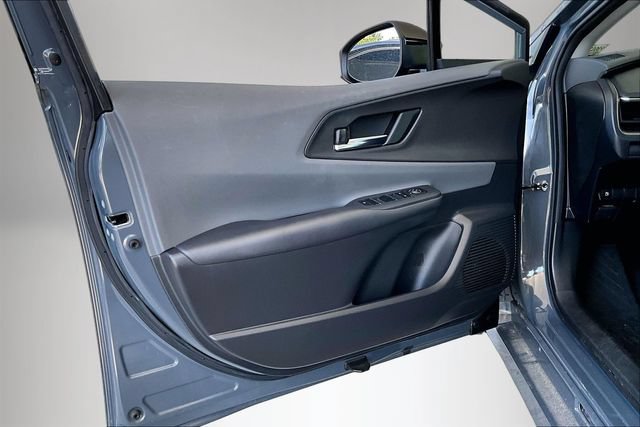 Used 2023 Toyota Prius XLE FWD image 17