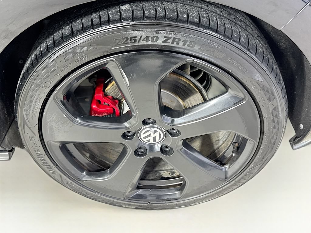 Used 2015 Volkswagen GTI S FWD image 36