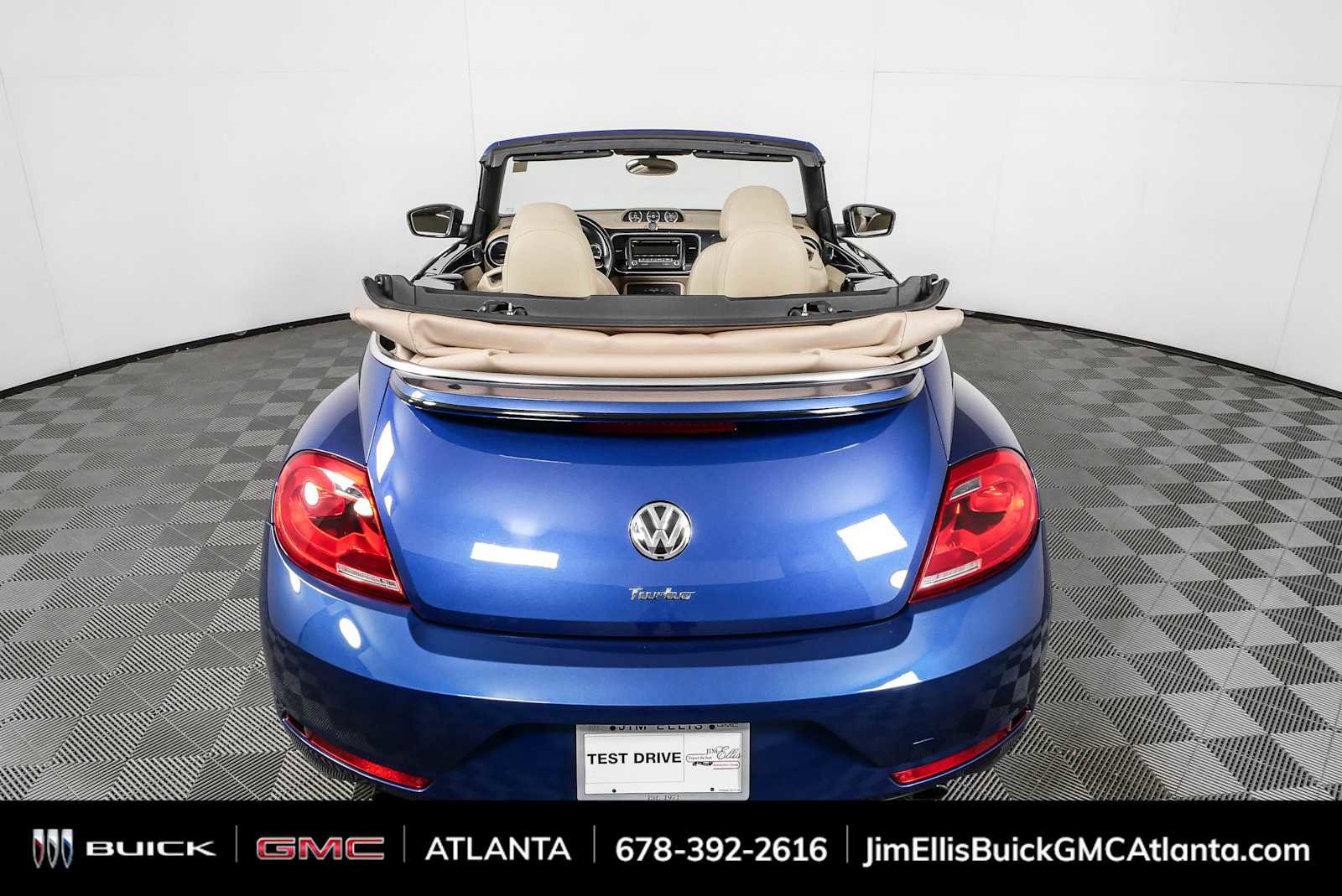Used 2013 Volkswagen Beetle 2.0T FWD image 22