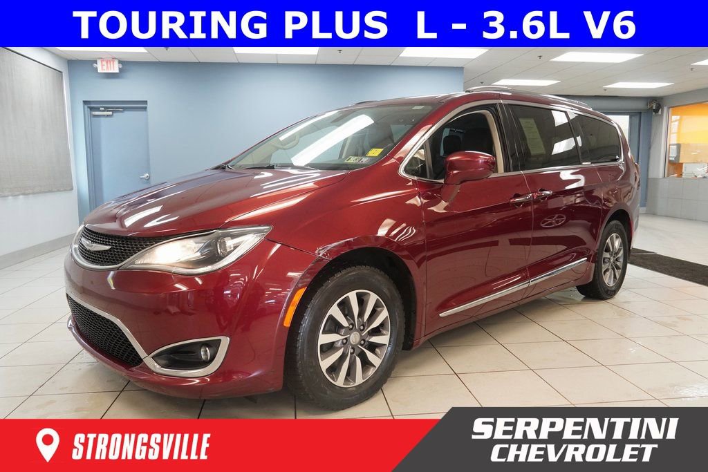 Used 2020 Chrysler Pacifica Touring-L Plus image 1