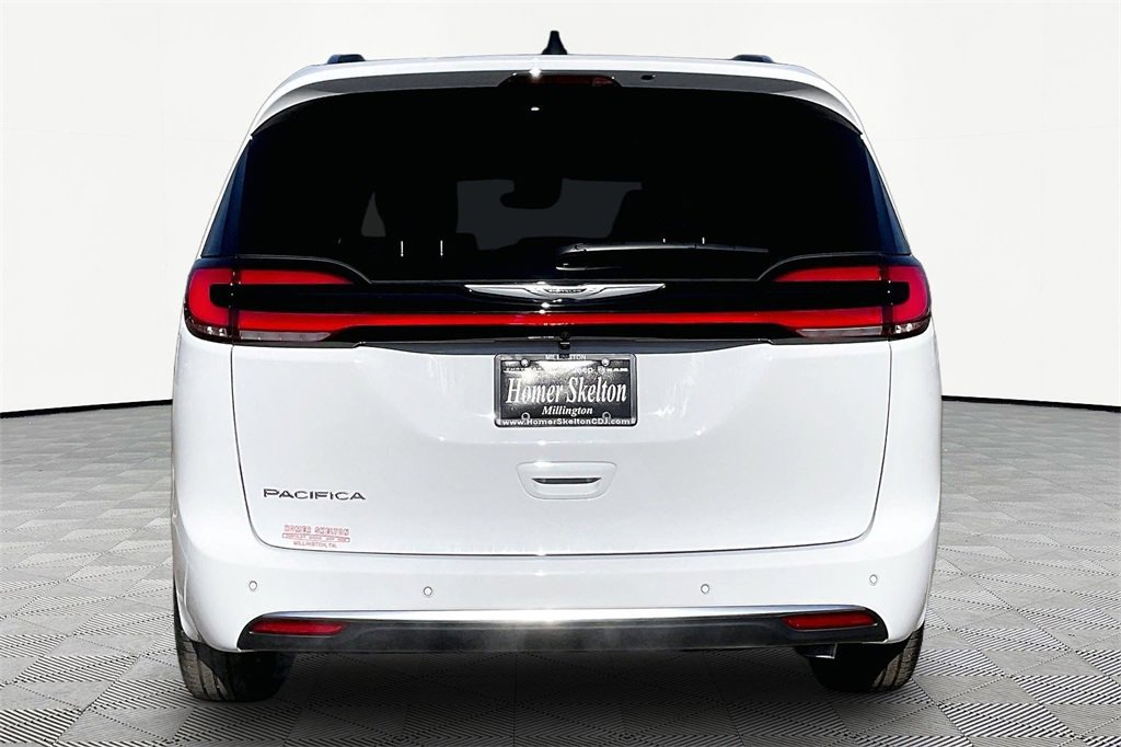 New 2026 Chrysler Pacifica Pinnacle image 4