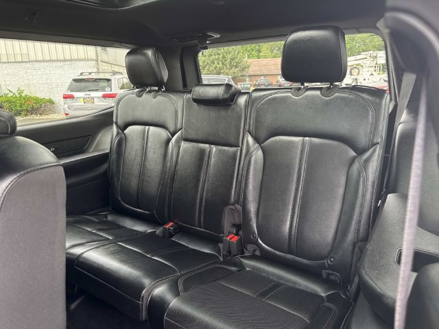 Used 2024 Jeep Wagoneer Series II AWD/4WD image 28