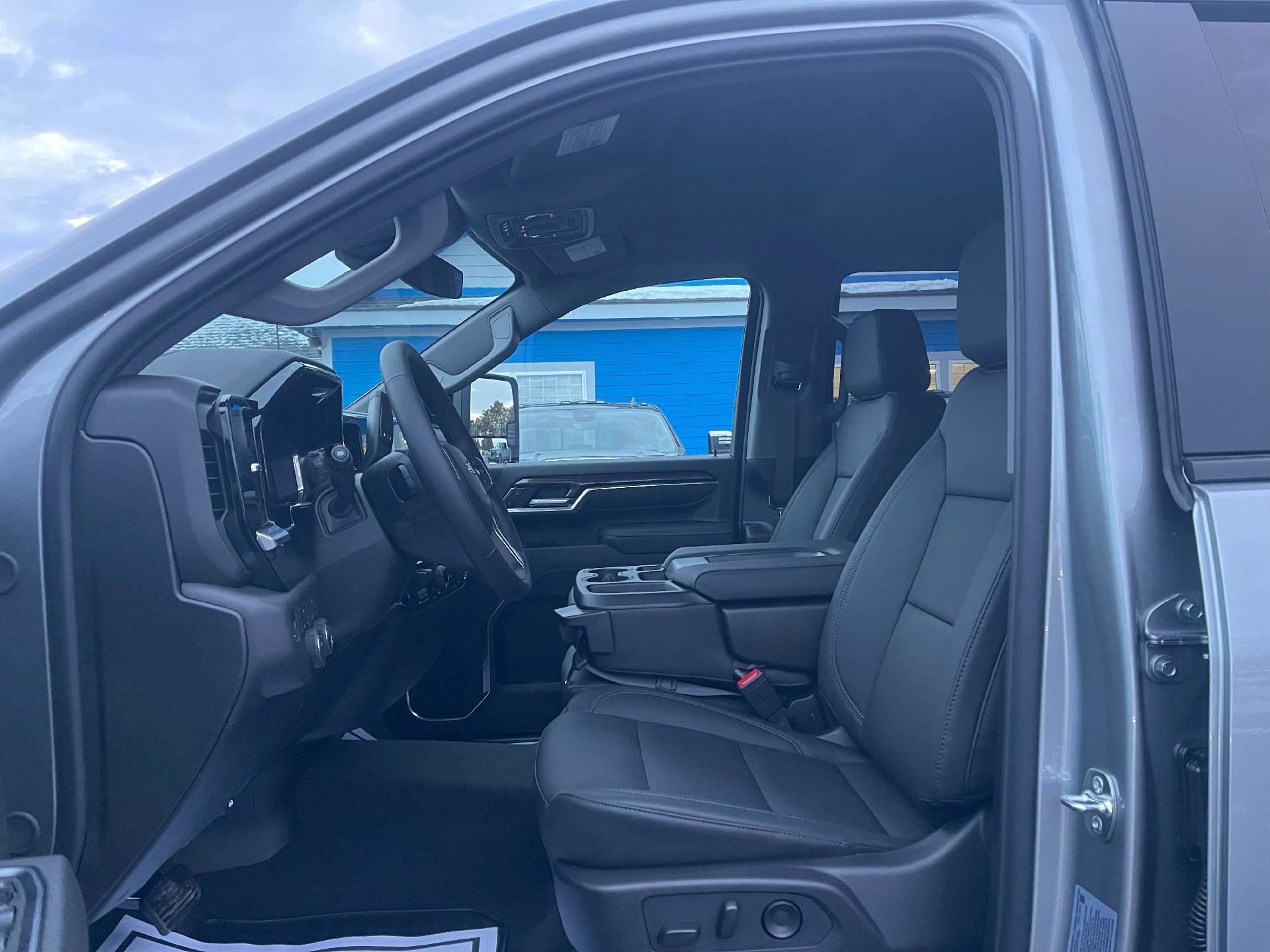 New 2026 Chevrolet Silverado 2500 LT AWD/4WD image 4