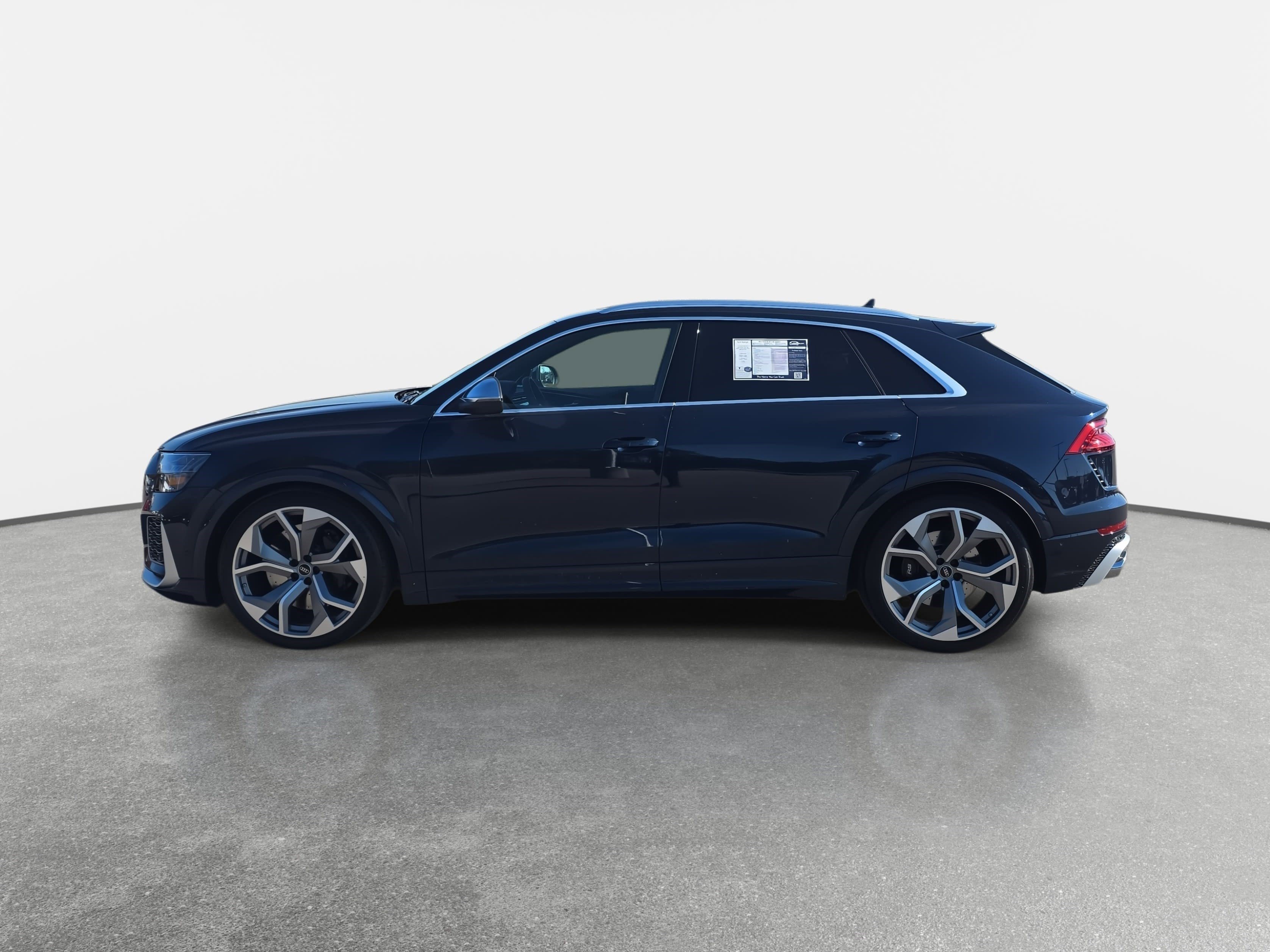 Used 2024 Audi RS Q8 w/ Executive Package image 8