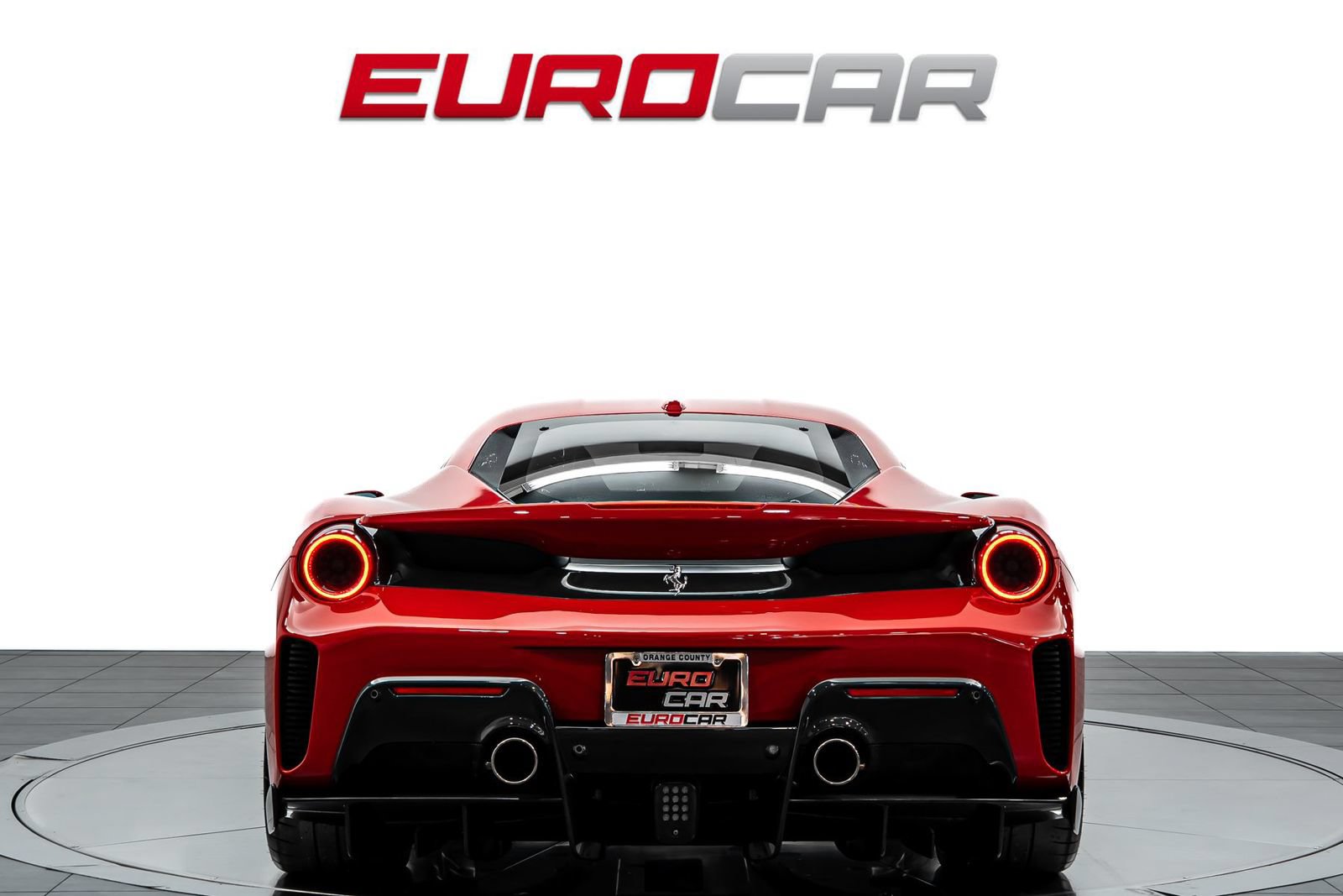 Used 2019 Ferrari 488 Pista Coupe RWD image 4