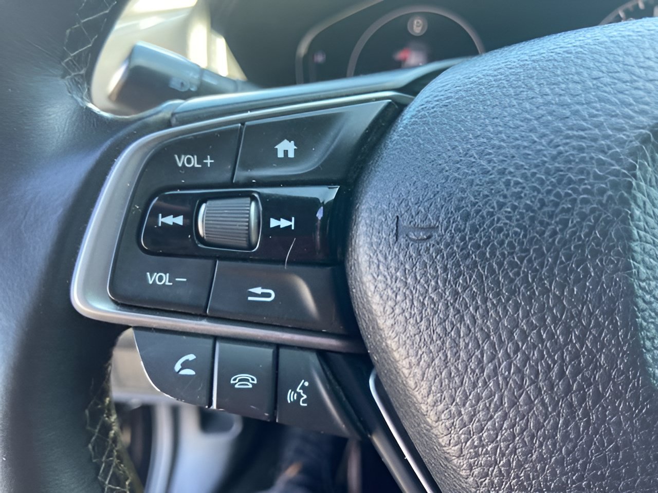 Certified 2018 Honda Accord Sport image 19
