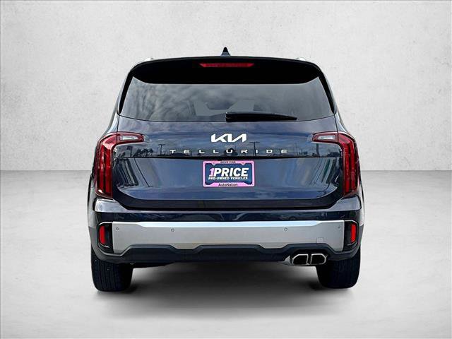 Used 2025 Kia Telluride S image 3