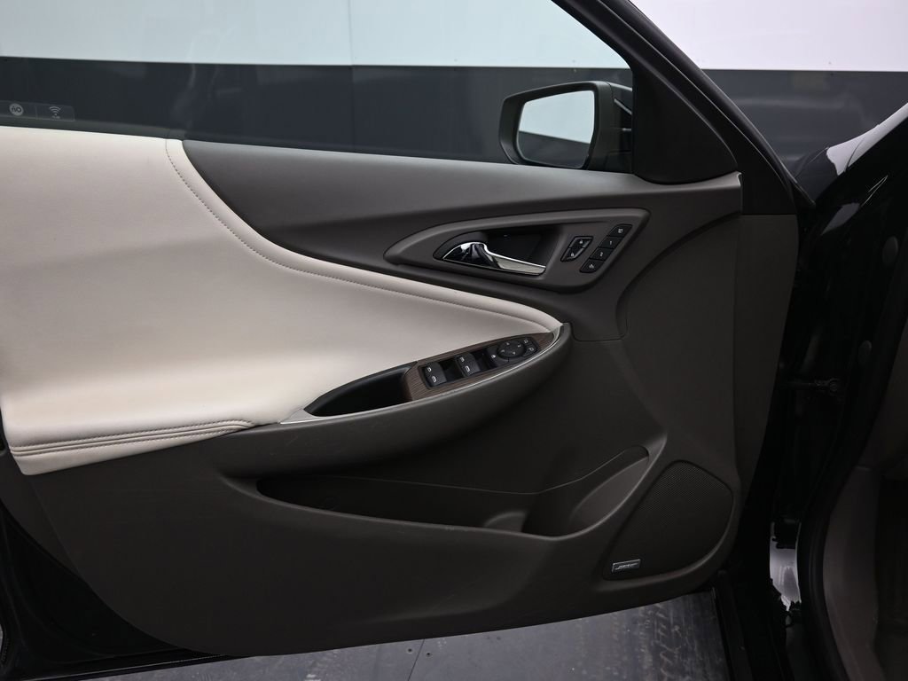 Used 2024 Chevrolet Malibu LT image 21