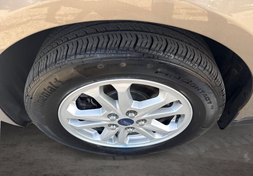 Used 2019 Ford Transit Connect XLT FWD image 18