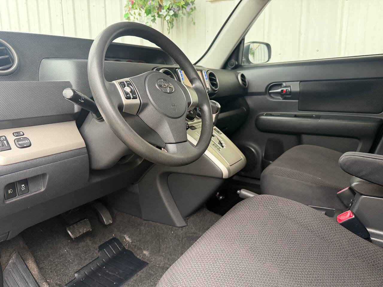 Used 2008 Scion xB image 10