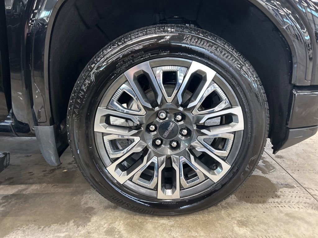 Used 2024 GMC Sierra 1500 Denali Ultimate AWD/4WD image 14