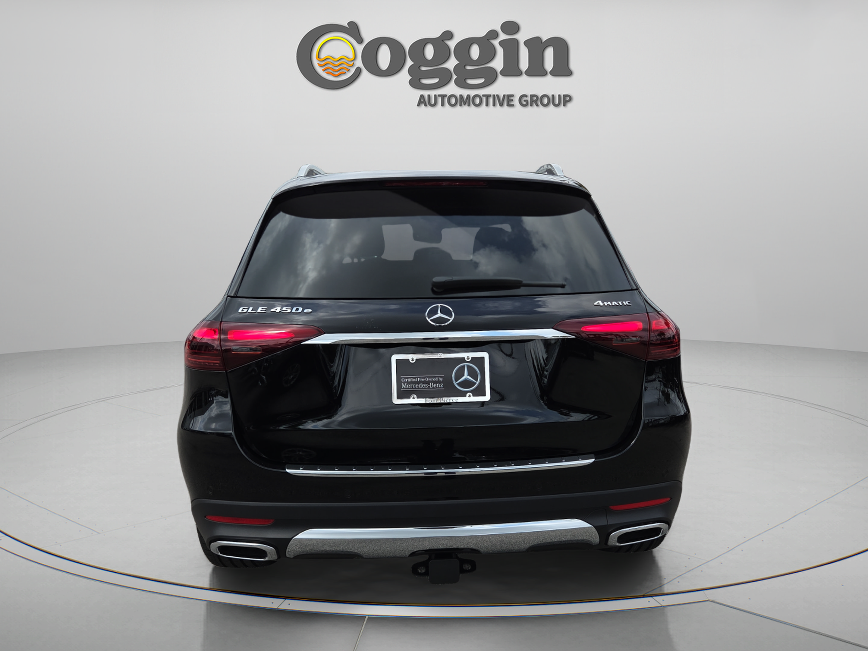 Used 2025 Mercedes-Benz GLE 450e 4MATIC image 4