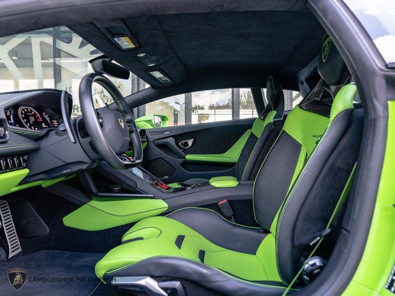 Used 2022 Lamborghini Huracan EVO RWD image 27