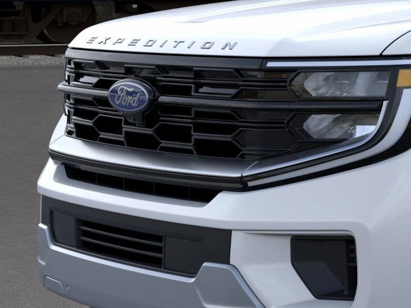New 2025 Ford Expedition Platinum w/ Driver's Package image 17