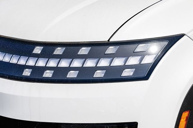 New 2026 Hyundai Ioniq 9 SE AWD/4WD image 8